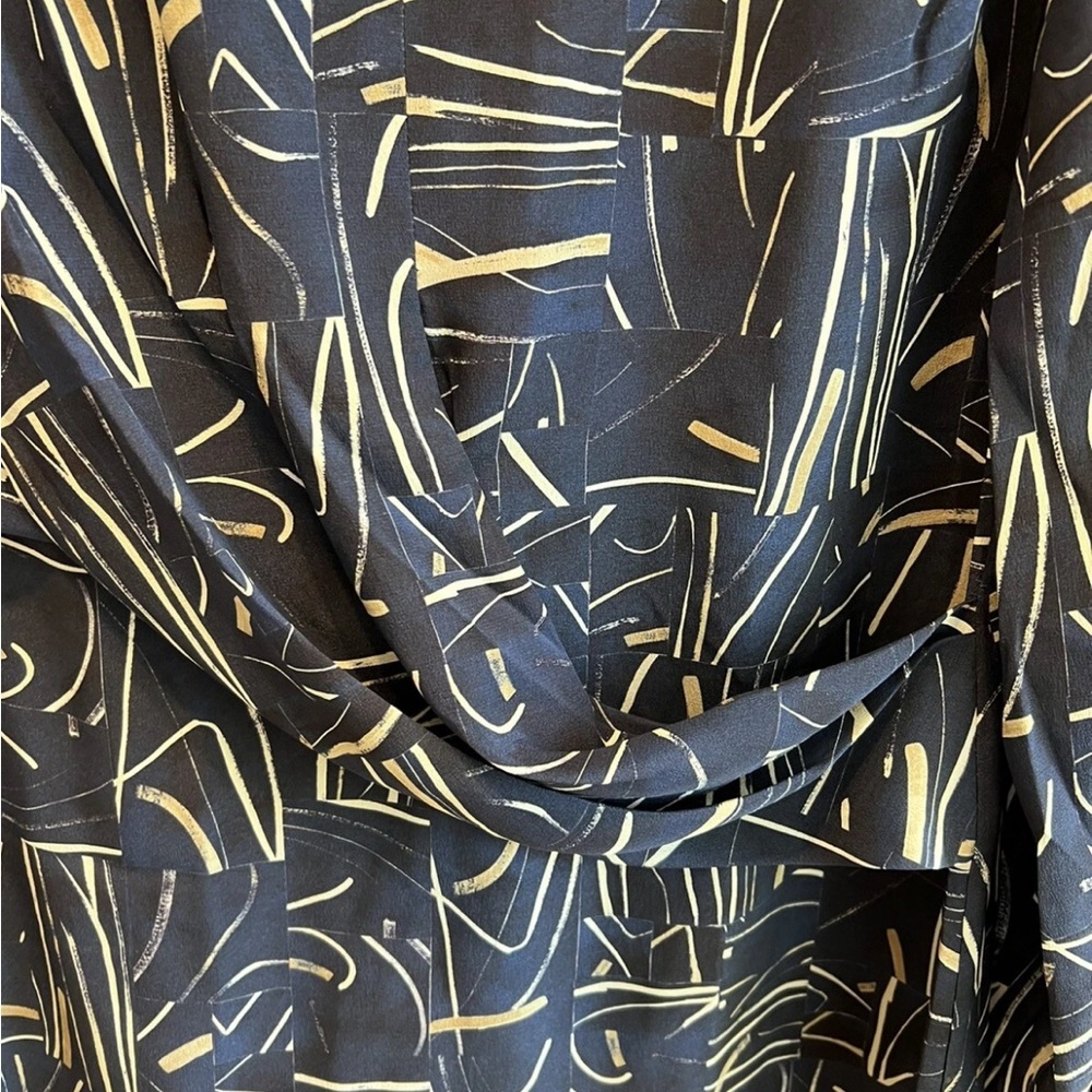 Gorgeous silk dress - Picture 6 of 7